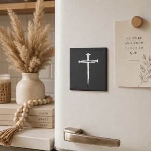 Aimant Croix chrétienne blanche de trois clous robustes