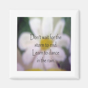 Aimant danse sous la pluie