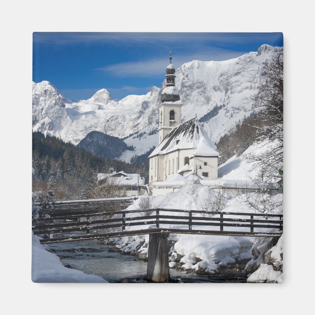 Aimant Eglise dans la neige avec les Alpes (Devant)