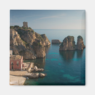 Aimant Faraglioni et madrague dans Scopello, Sicile