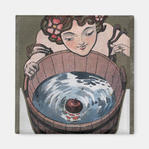 Aimant Femme regardant dans le tonneau de bois