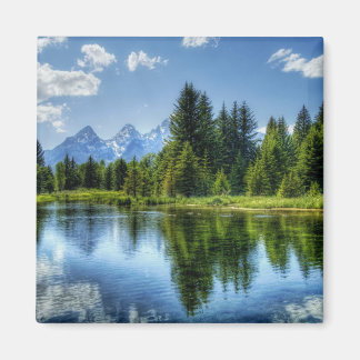 Aimant Forêt lumineuse avec montagne et lac