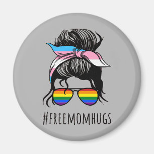 Aimant Free Mom Hugs IV - Arc-en-ciel Gay Trans messy bun