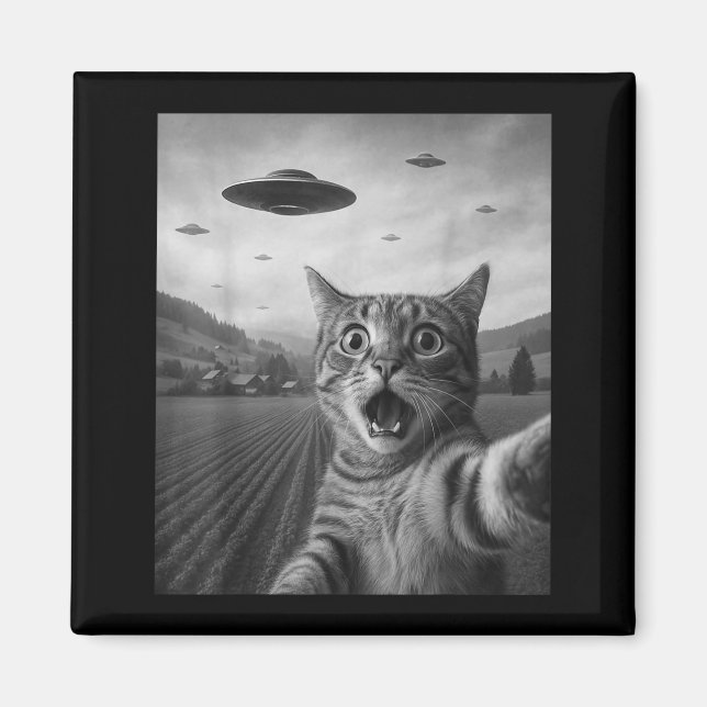 Aimant Funny Surprised Ed Cat Selfie With Alien Ufo Cat U (Devant)
