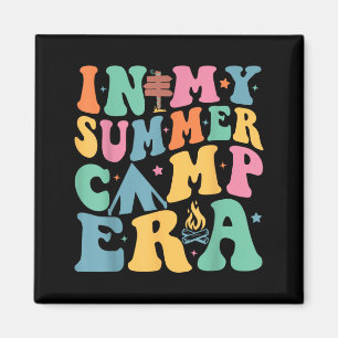 Aimant Groovy à l'ère des camps d'été Groupe de campeurs 
