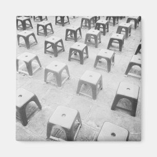 Aimant Hanoï Vietnam, des outils en plastique au temple 