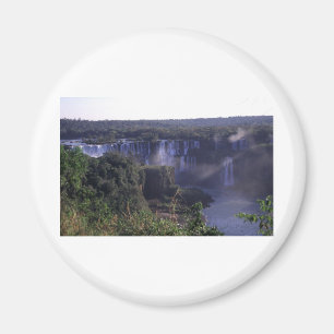 Aimant Iguacu tombe le Brésil et Argentine