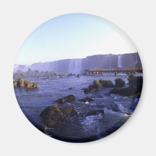 Aimant Iguacu tombe le Brésil et l'Argentine