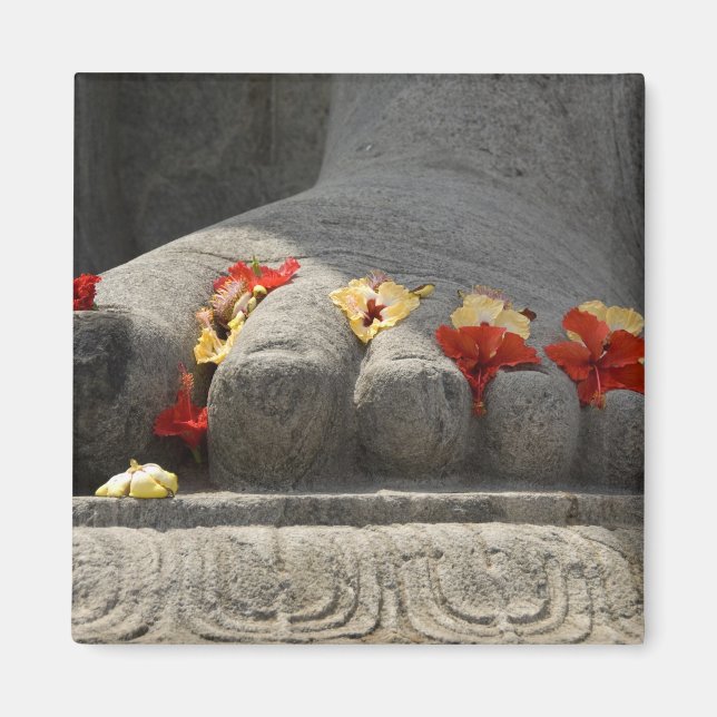 Aimant Inde, Mangalore, Karkala. Religion de Jains (Devant)