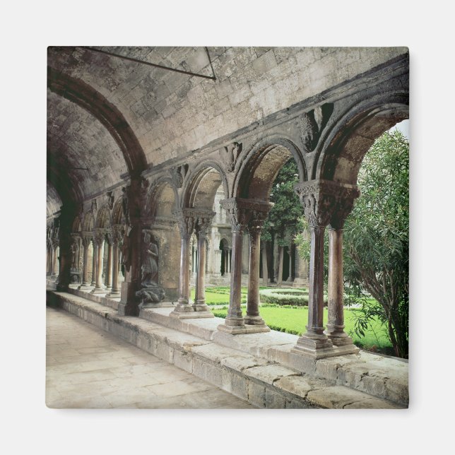 Aimant Intérieur du cloître (Devant)
