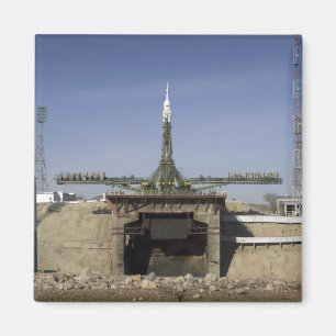 Aimant La fusée de Soyuz est érigée en le place 6