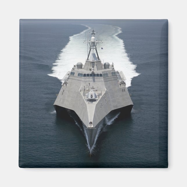 Aimant Le navire de combat littoral Independence (Devant)