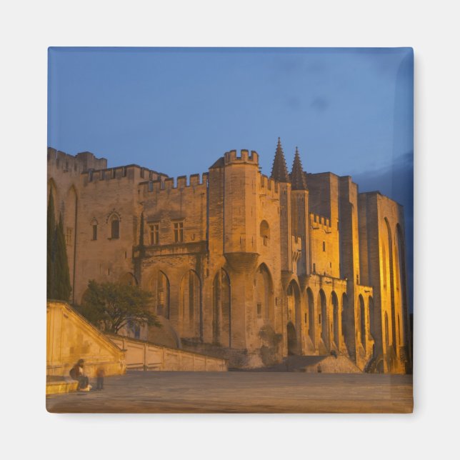 Aimant Le Palais du Pape à Avignon au coucher du soleil.  (Devant)