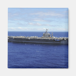 Aimant Le porte-avions USS Abraham Lincoln 2