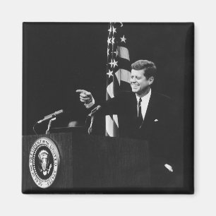Aimant Le président américain John Kennedy à la conférenc