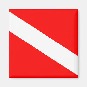 Aimant le symbole diagonal rouge de la plongée sous-marin