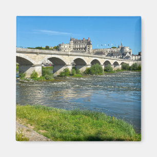 Aimant Loire et pont à Amboise en France Postca