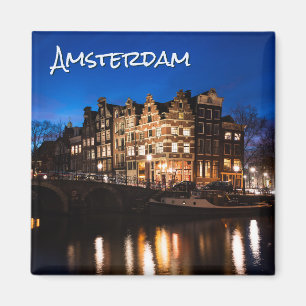 Aimant Maisons de canal d'Amsterdam la nuit avec le texte