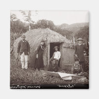 Making Tappa, un tissu natif, c.1875 (photo sépia)