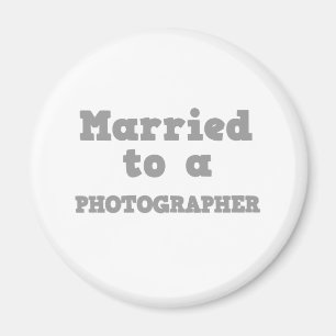 AIMANT MARIÉE À UN PHOTOGRAPHE