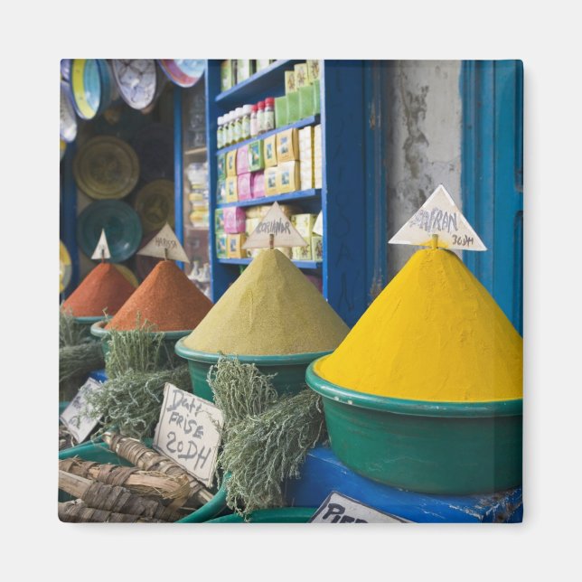 Aimant MAROC, Côte Atlantique, ESSAOUIRA : Marché aux épi (Devant)