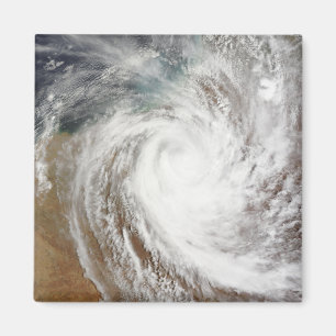 Aimant Mouvements de Laurence de cyclone loin à intérie