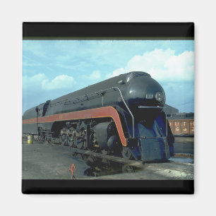 Aimant N&W 4-8-4 #611. (train ; ciel ; nuages ; piste ;)_