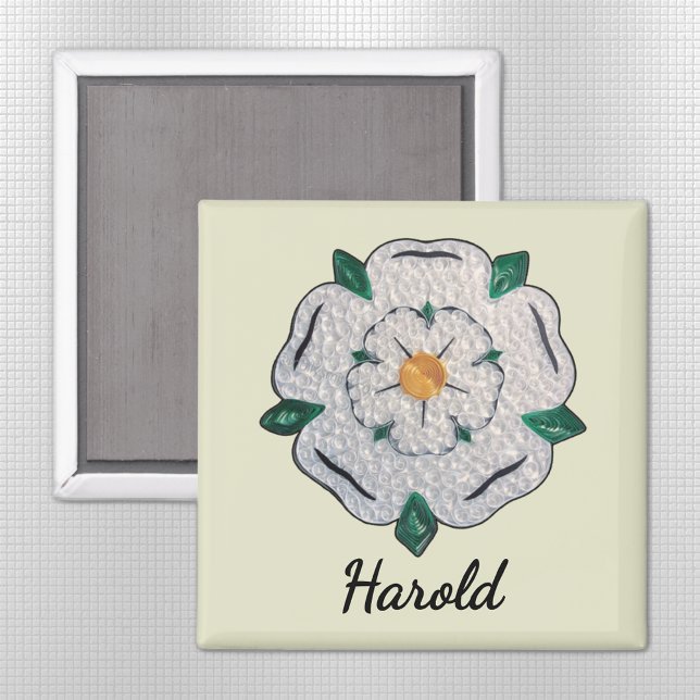 Aimant Nom, Papier Quilled Yorkshire Rose blanche 2 po (Créateur téléchargé)