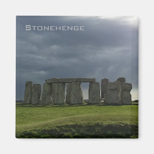 Aimant Nuages de tempête au-dessus de Stonehenge