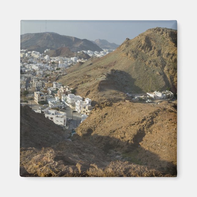 Aimant Oman, Mascate, Ruwi/Al Hamriyah. Vue de Ruwi / (Devant)