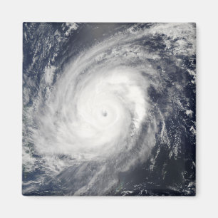 Aimant Ouragan Sudal au sud du Japon 2