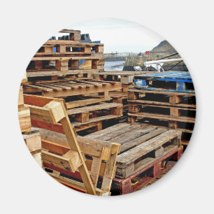 Aimant Palettes en bois sur l'aimant à quai