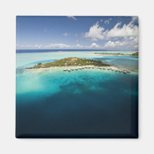 Aimant Parachute ascensionnel sur la belle lagune de Bora