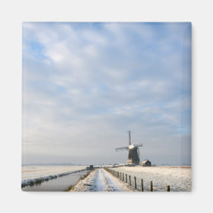 Aimant Paysage hivernal avec neige et moulin à vent en Ho