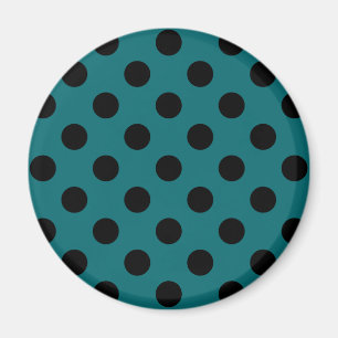 Aimant pois noirs sur le turquoise