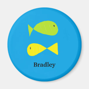 Aimant Poissons verts et jaunes mignons sur le bleu