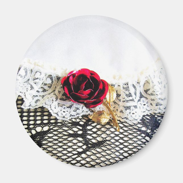 Aimant Rose rouge romantique et dentelle blanche (Devant)