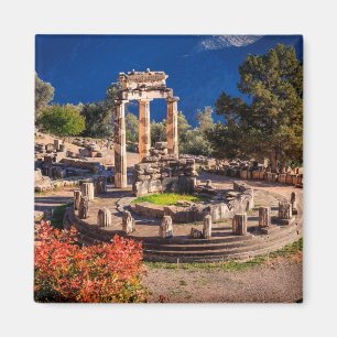 Aimant ruines temple Athina Pronaia dans l'Ancien Delphi