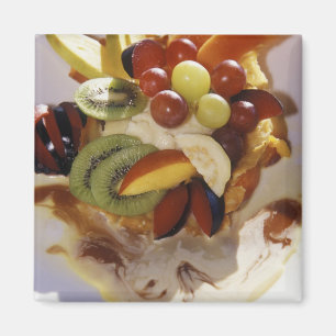 Aimant Salade de fruits avec de la glace.