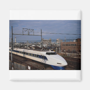 Aimant Shinkansen ou Bullet Train, Kyoto, Japon