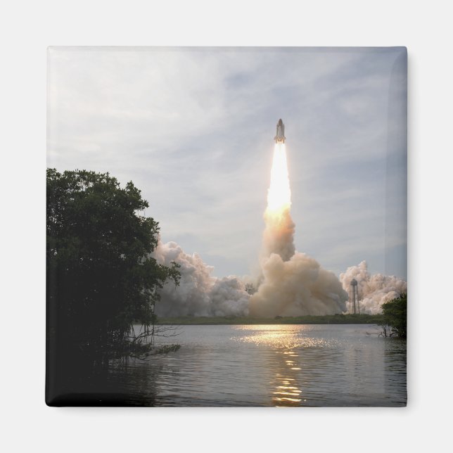 Aimant Space Shuttle Endeavor se lève sur 4 (Devant)