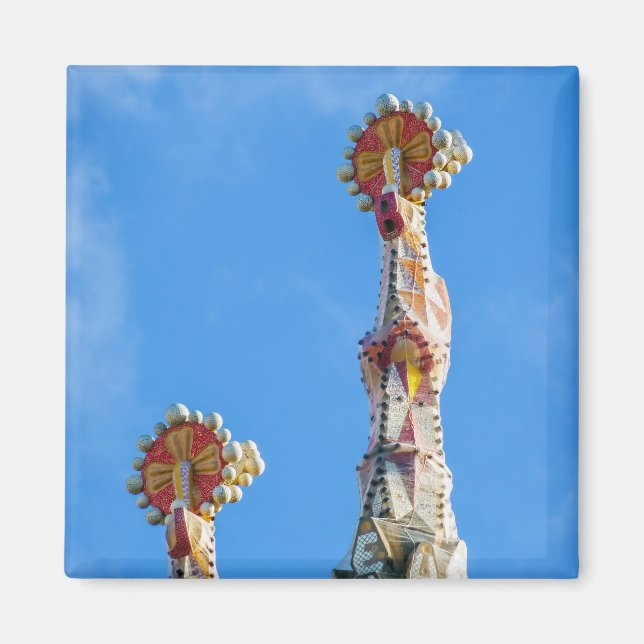 Aimant Spires de La Sagrada Familia à Barcelone, Espagne (Devant)
