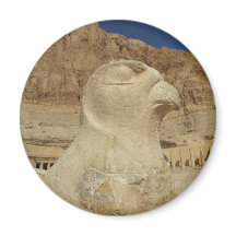 Statue de Horus comme faucon au temple de Hatsheps