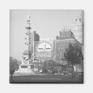 Aimant Statue sur American city carré B&W