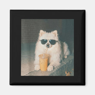 Aimant T-shirt du Poméranien buvant du café glacé Chien d