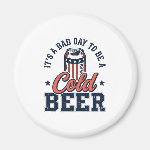 Aimant T-shirt vectoriel vintage de bière froide patrioti