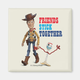Aimant Toy Story 4  Woody & Forky Walking Together