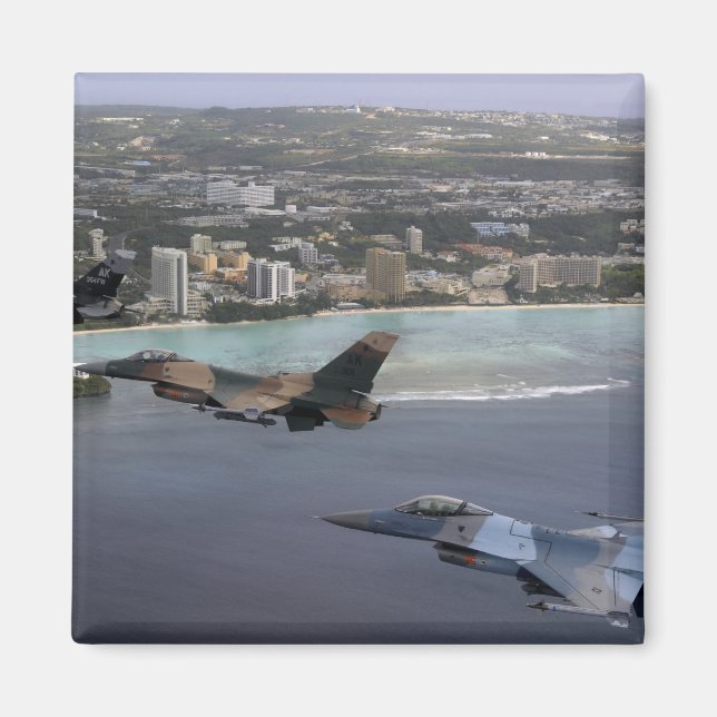 Aimant Trois Faucons F-16 volent en formation (Devant)