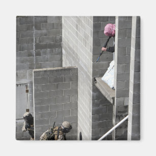 Aimant Un agresseur marin et de rôle-playing d'ennemi