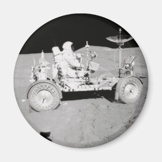 Aimant Un astronaute conduit Lunar Lander sur la Lune